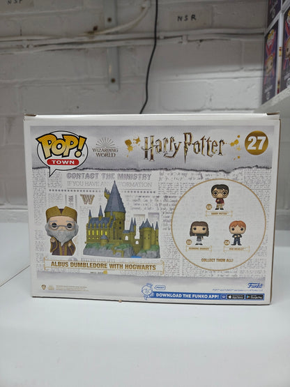 David Bradley Signed - Albus dumbledore with Hogwarts MCM COA