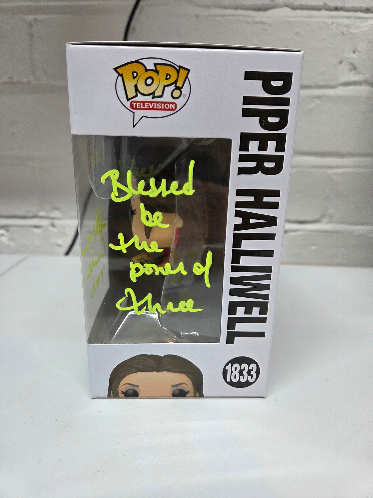 Holly Marie Combs Signed Funko #1833 Television Charmed Piper Halliwell With MCM COA