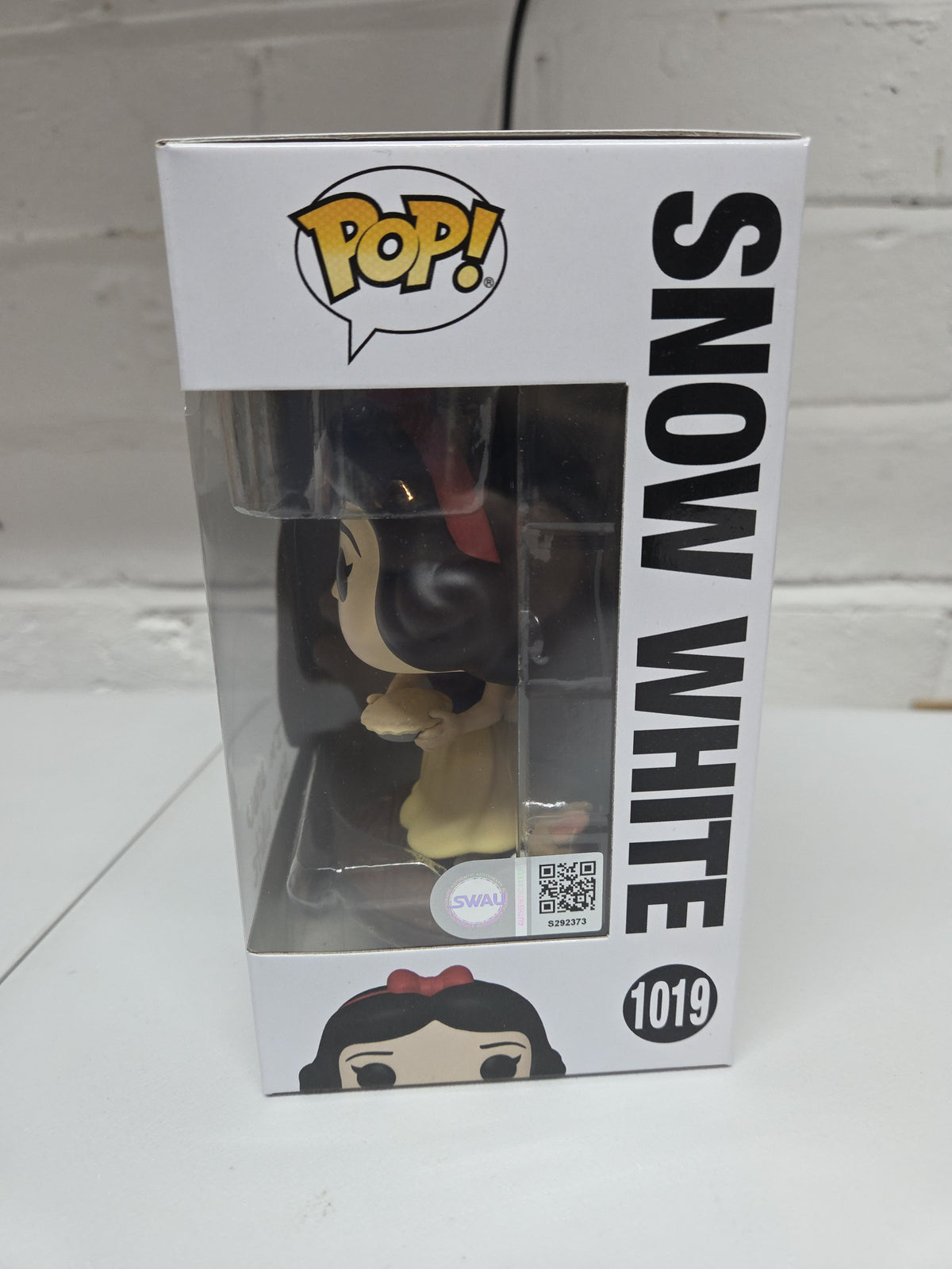 Signed Bailee Madison Funko POP! Disney - Snow White - SWAU COA