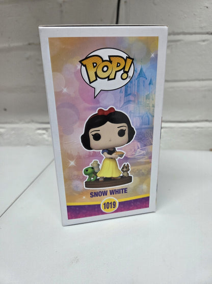 Signed Bailee Madison Funko POP! Disney - Snow White - SWAU COA