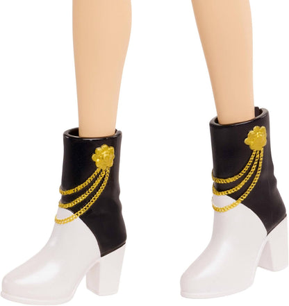 Mattel KPop Demon Hunters HUNTR/X Mira “Golden” Singing Doll